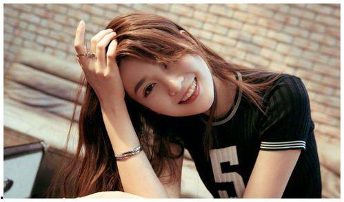 拟态环境下的明星,揭秘明星的虚拟世界