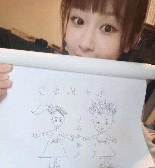 新闻头条杨紫生日祝福,影视小花旦迎来新岁，粉丝祝福满满